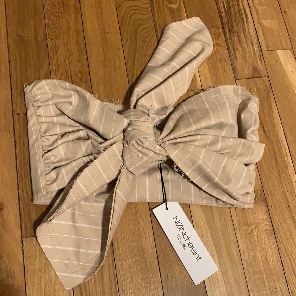 Non Chalant The Label Bow Top Striped beige with white stripes.